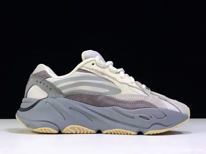 hype v2 Tephra 700 FU7914 Adidas Boost Yeezy 0602